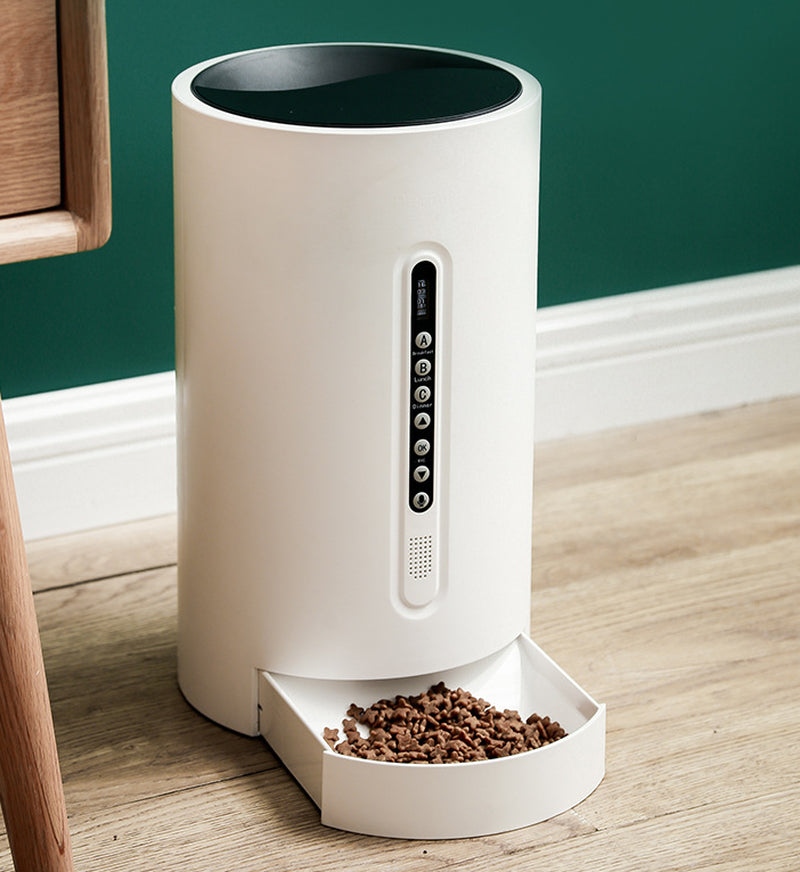 Smart Timed Pet Feeder For Optimal Care